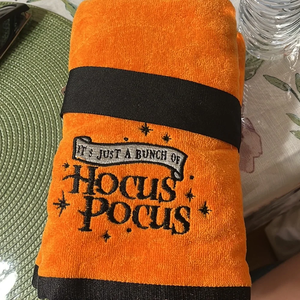 disney hocus pocus hand towels